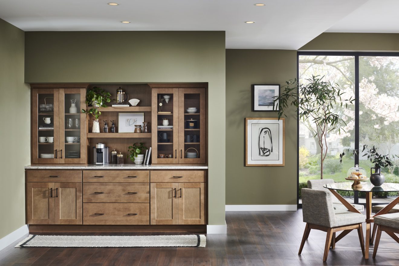 Wolf Dartmouth 5-Piece Hazelnut Kitchen Cabinets